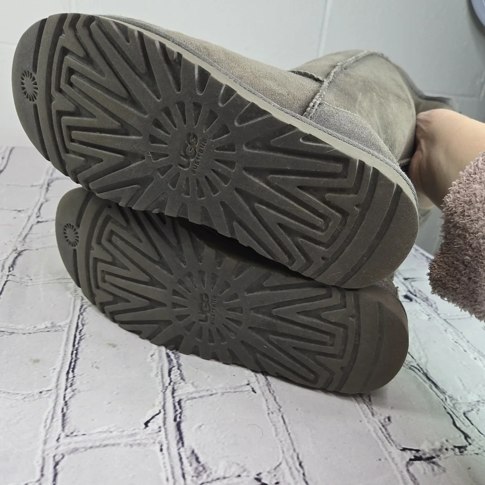 Ugg 5185 gray tall classic shearling boots